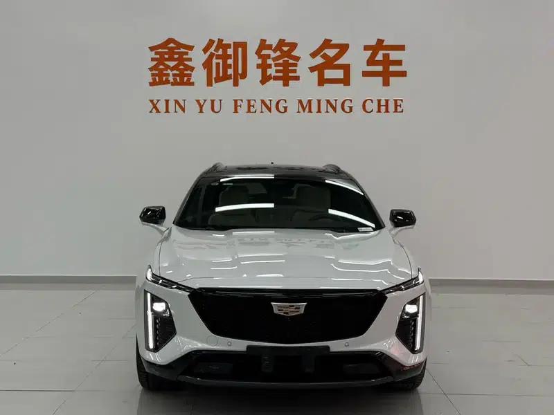 2023 Cadillac GT4 25T Premium — миниатюра 2