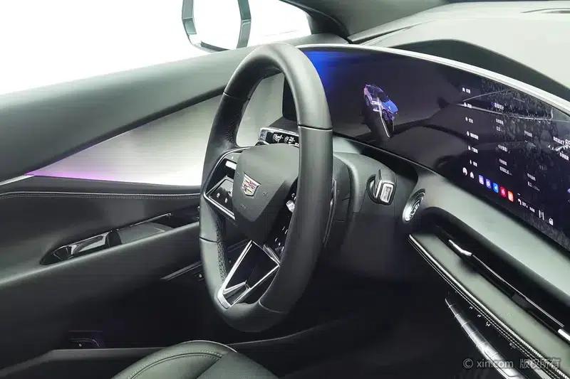 2023 Cadillac GT4 25T Luxury — миниатюра 16