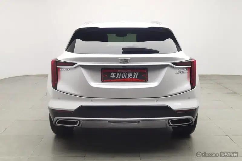 2023 Cadillac GT4 25T Luxury — миниатюра 3