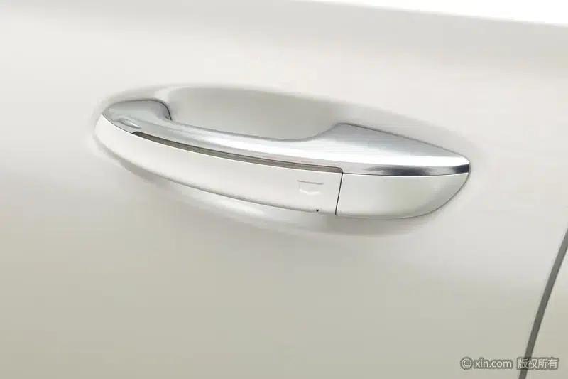2023 Cadillac GT4 25T Luxury — миниатюра 8
