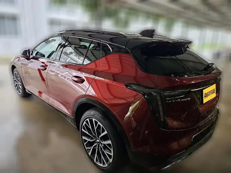 2023 Cadillac GT4 28T Platinum — миниатюра 3