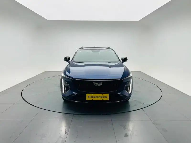 2023 Cadillac GT4 25T Premium — миниатюра 2