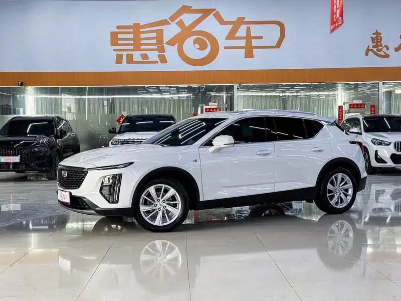 2023 Cadillac GT4 25T Luxury Edition — миниатюра 8