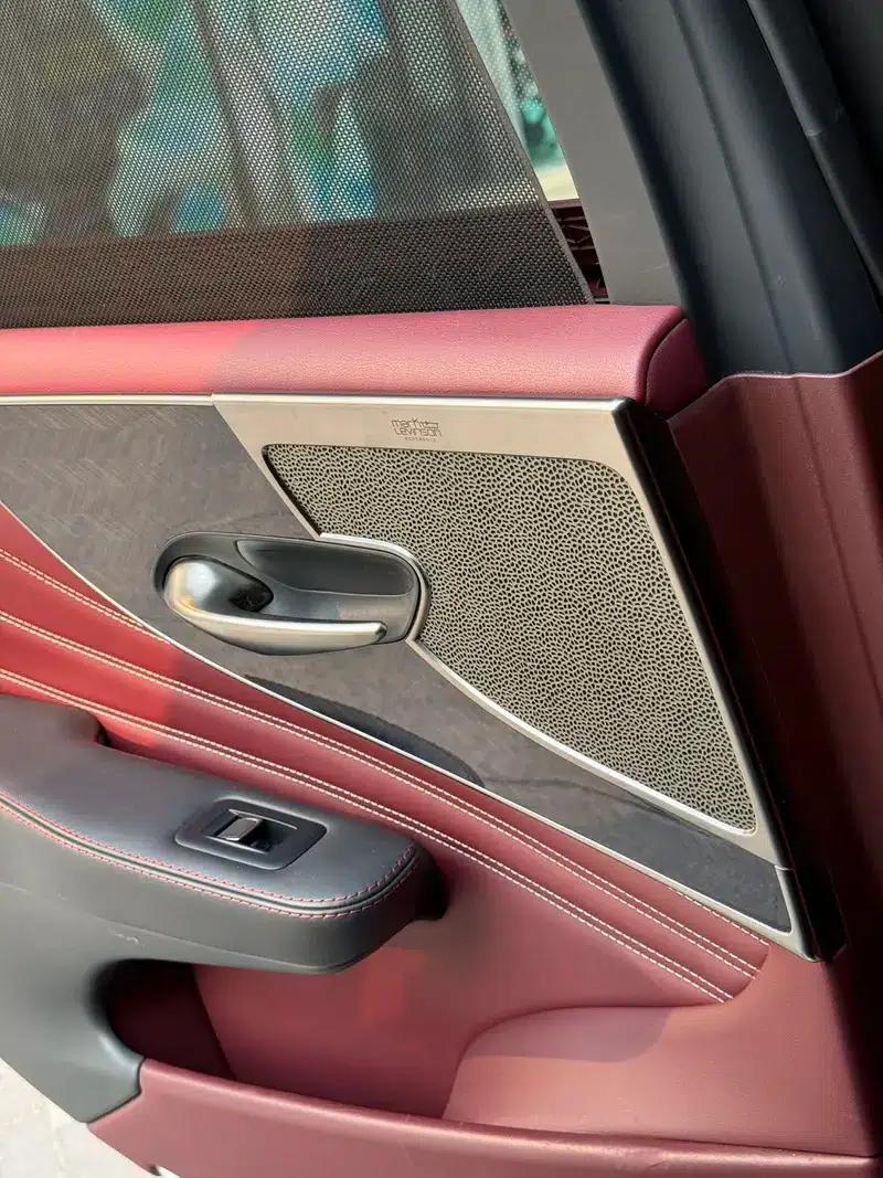 Lexus LS 2018 500h Executive Edition (China VI Emission Standard) — миниатюра 11