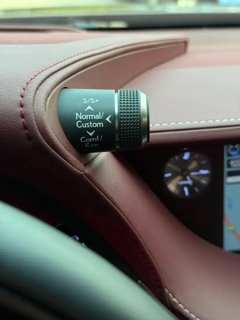 Lexus LS 2018 500h Executive Edition (China VI Emission Standard) — миниатюра 13