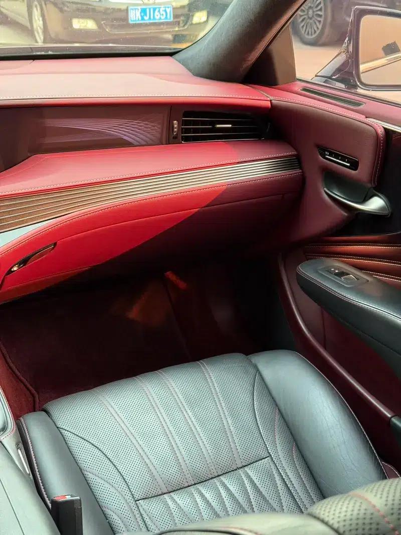 Lexus LS 2018 500h Executive Edition (China VI Emission Standard) — миниатюра 8