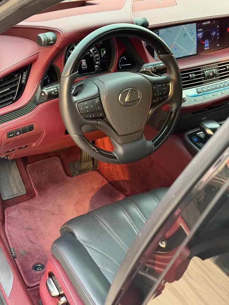 Lexus LS 2018 500h Executive Edition (China VI Emission Standard) — миниатюра 9