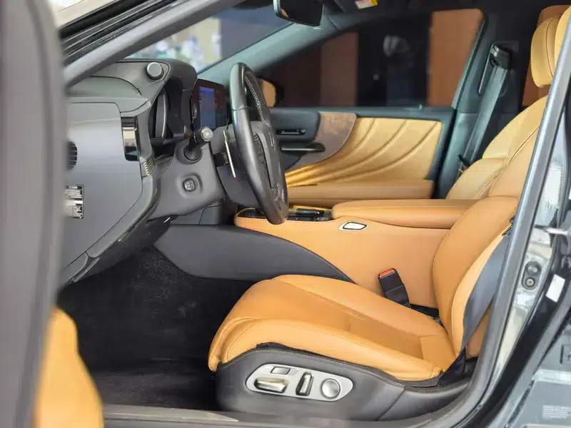 Lexus LS 2020 500h Premium Edition (China VI Emission Standard) — миниатюра 7