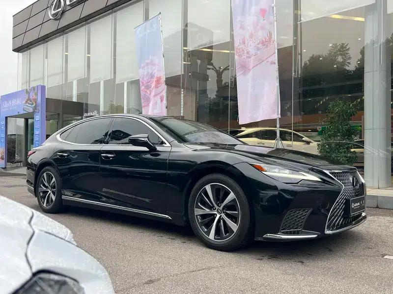 Lexus LS 2021 500h Premium Edition — миниатюра 2