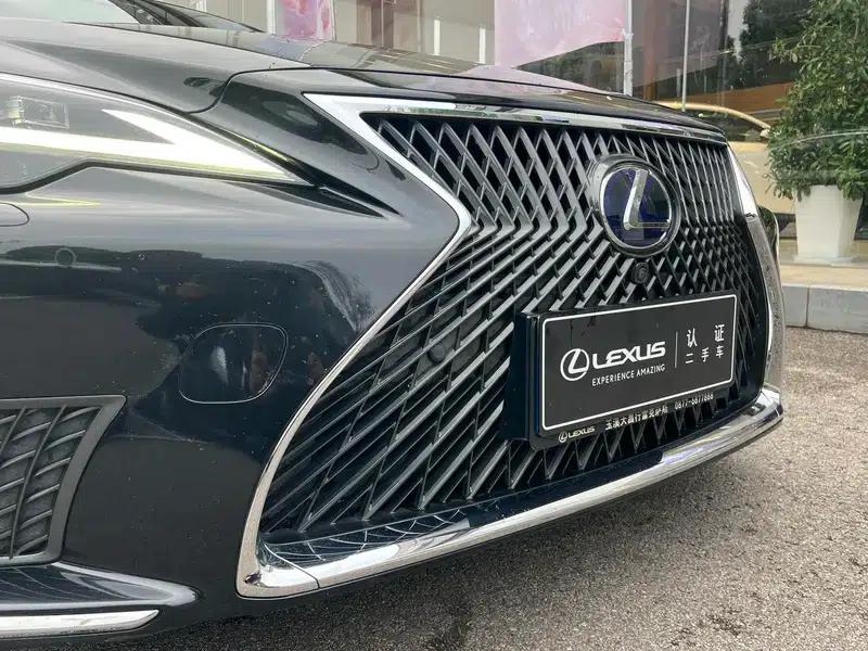 Lexus LS 2021 500h Premium Edition — миниатюра 9