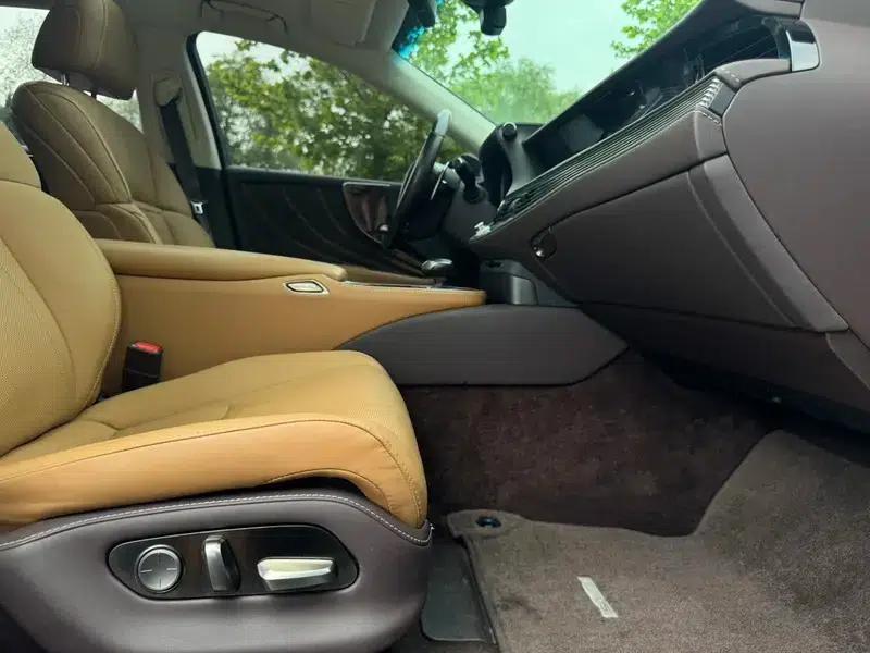 Lexus LS 2018 500h Premium Edition (China V Emission Standard) — миниатюра 6