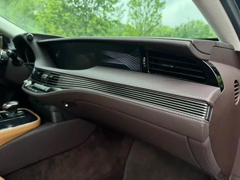 Lexus LS 2018 500h Premium Edition (China V Emission Standard) — миниатюра 10