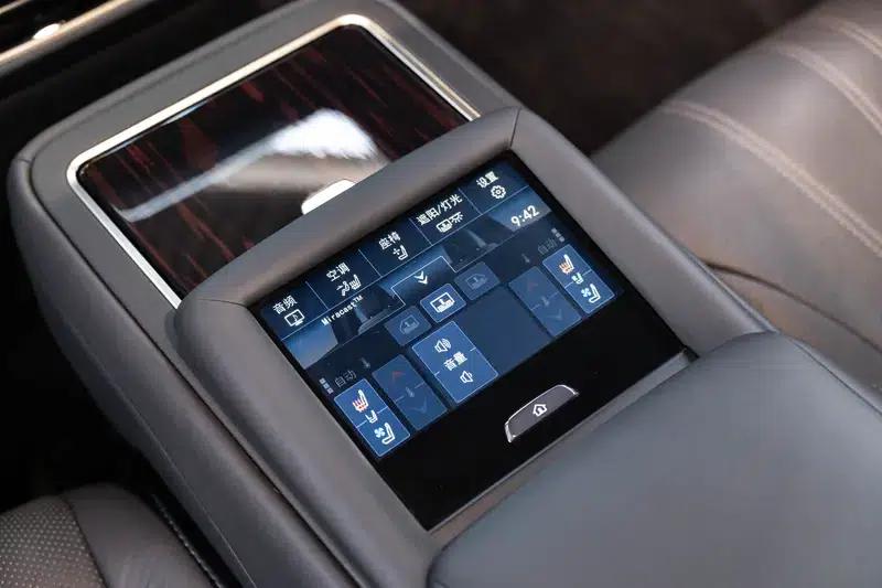 Lexus LS 2021 500h Luxury Edition — миниатюра 10