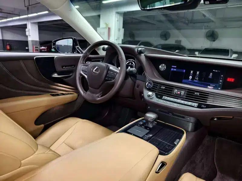 Lexus LS 2020 500h Premium Edition (China VI Emission Standard) — миниатюра 14