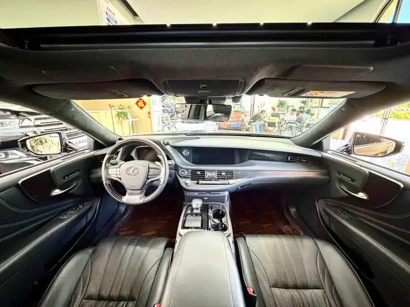 Lexus LS 2020 500h Executive Edition (China VI Emission Standard) — миниатюра 12