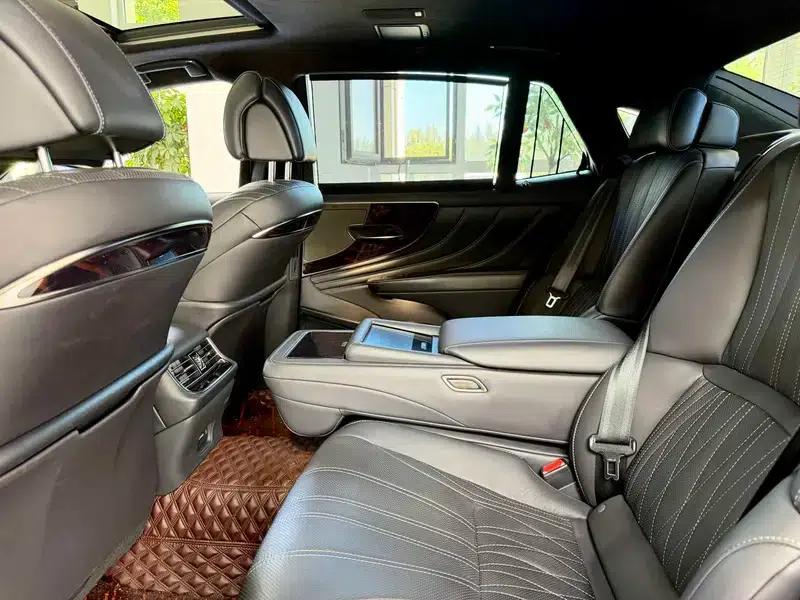Lexus LS 2020 500h Executive Edition (China VI Emission Standard) — миниатюра 17