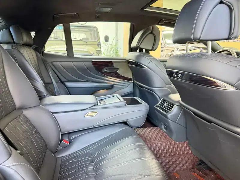 Lexus LS 2020 500h Executive Edition (China VI Emission Standard) — миниатюра 18