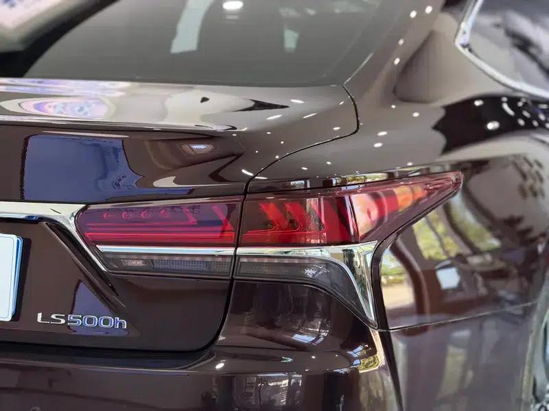 Lexus LS 2020 500h Executive Edition (China VI Emission Standard) — миниатюра 8
