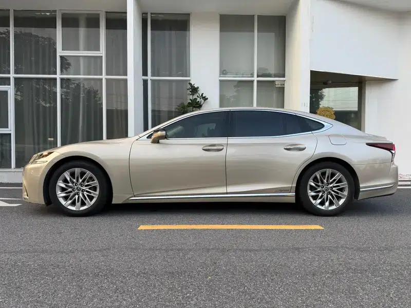 Lexus LS 2018 500h Luxury Edition (China V emission standard) — миниатюра 3