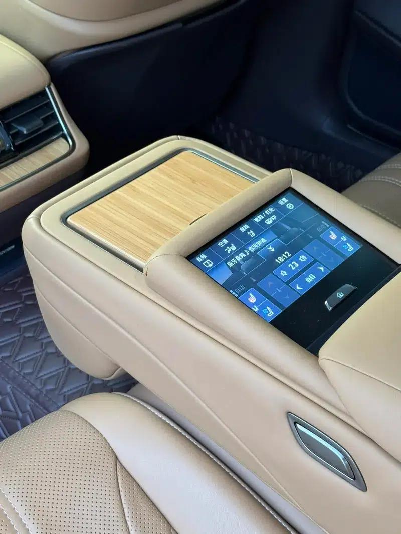 Lexus LS 2018 500h Luxury Edition (China V emission standard) — миниатюра 23