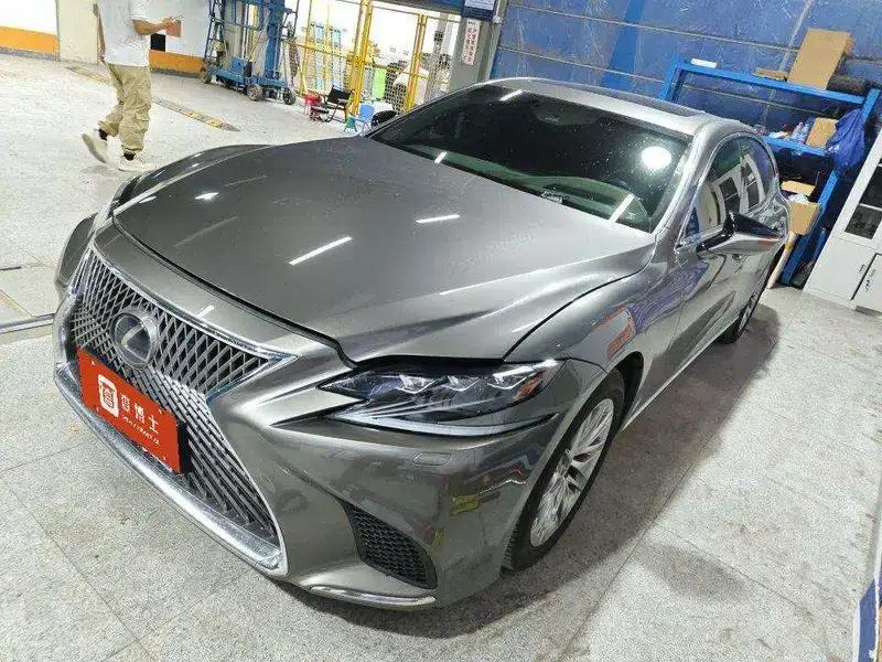 Lexus LS 2018 500h Luxury Edition (China V emission standard) — миниатюра 1