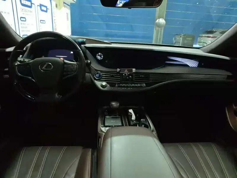 Lexus LS 2018 500h Luxury Edition (China V emission standard) — миниатюра 13