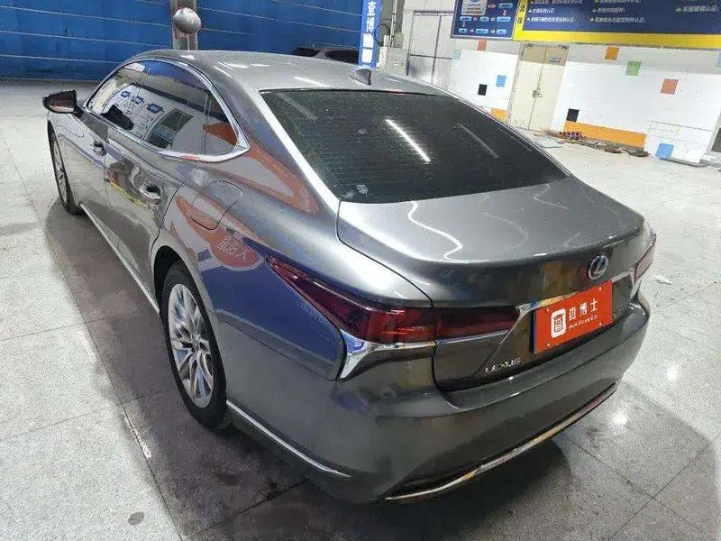Lexus LS 2018 500h Luxury Edition (China V emission standard) — миниатюра 3