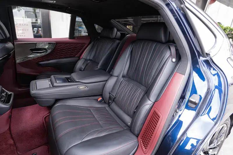 Lexus LS 500h Executive Edition 2021 — миниатюра 21