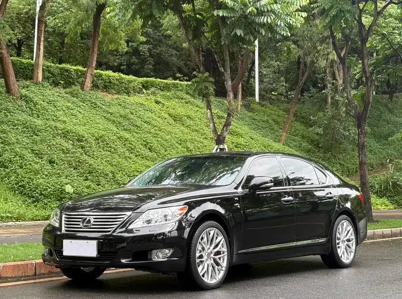 Lexus LS 2010 460L Premium Edition — миниатюра 1