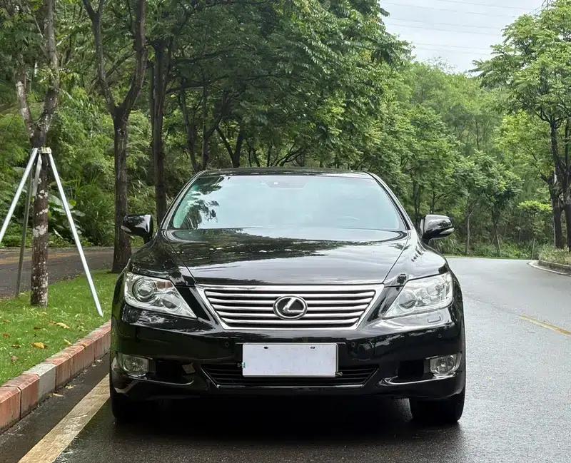 Lexus LS 2010 460L Premium Edition — миниатюра 2