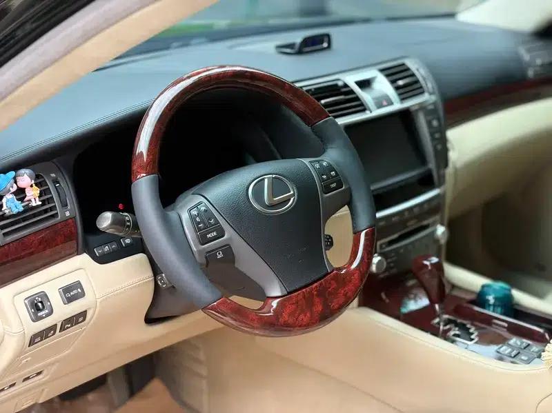 Lexus LS 2010 460L Premium Edition — миниатюра 11