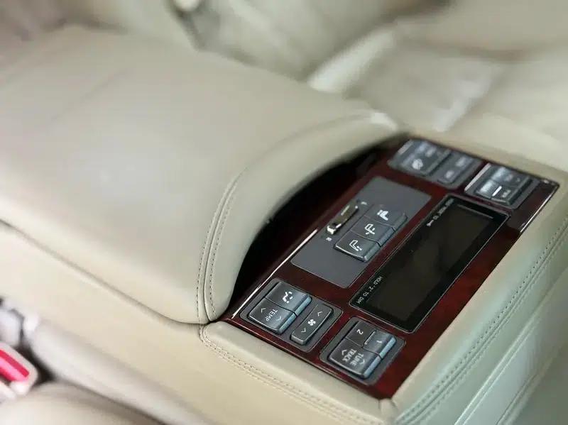 Lexus LS 2010 460L Premium Edition — миниатюра 15