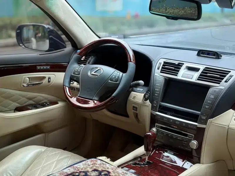 Lexus LS 2010 460L Premium Edition — миниатюра 9