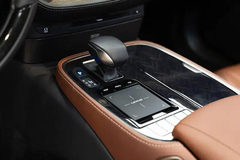Lexus LS 2018 500h Executive Edition (China VI Emission Standard) — миниатюра 19