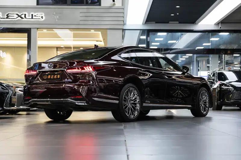 Lexus LS 2018 500h Executive Edition (China VI Emission Standard) — миниатюра 5