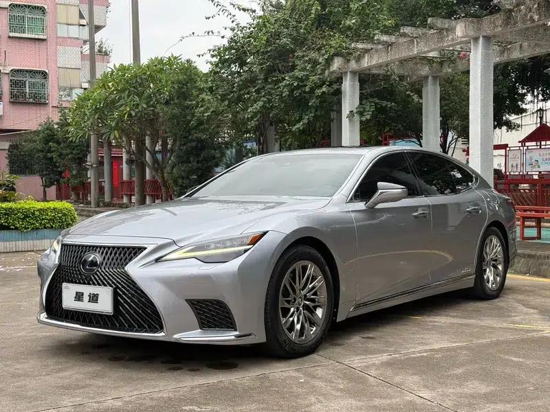 Lexus LS 2021 500h Luxury Edition — миниатюра 1