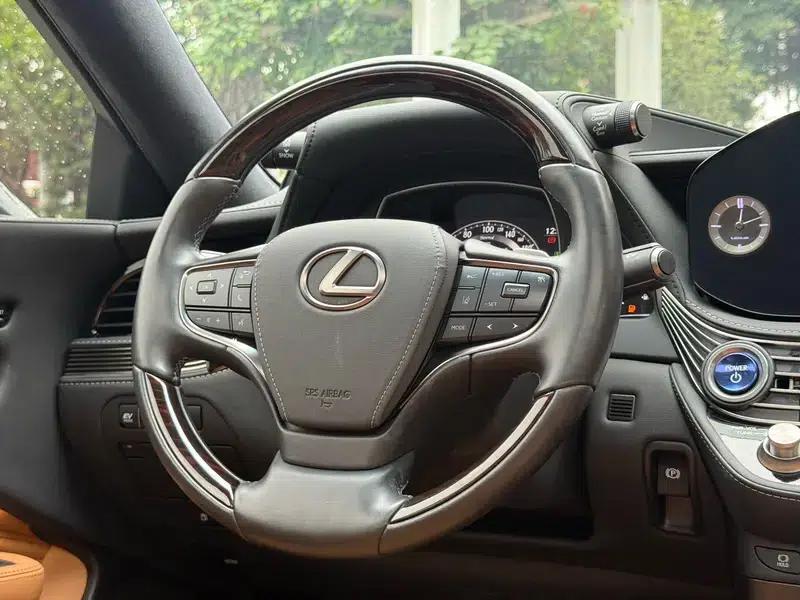Lexus LS 2021 500h Luxury Edition — миниатюра 14