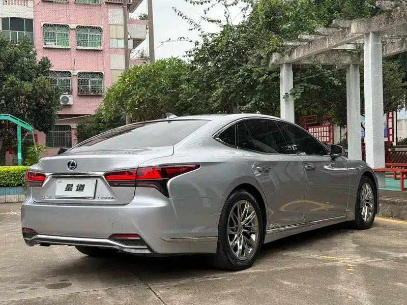 Lexus LS 2021 500h Luxury Edition — миниатюра 4