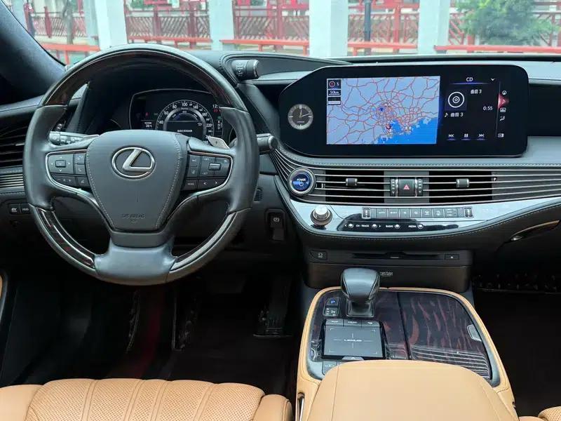 Lexus LS 2021 500h Luxury Edition — миниатюра 9