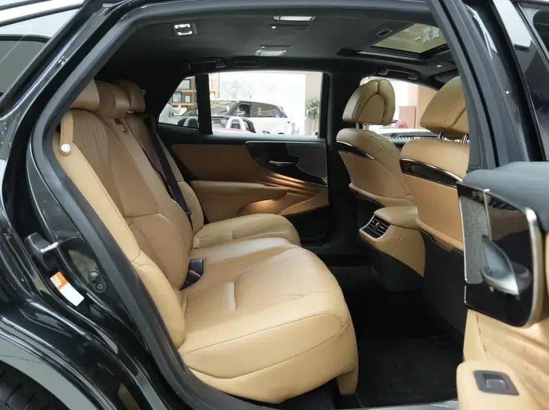 Lexus LS 2021 500h Luxury Edition — миниатюра 18