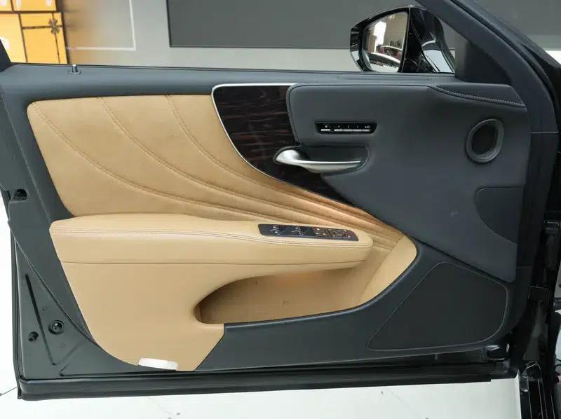 Lexus LS 2021 500h Luxury Edition — миниатюра 8