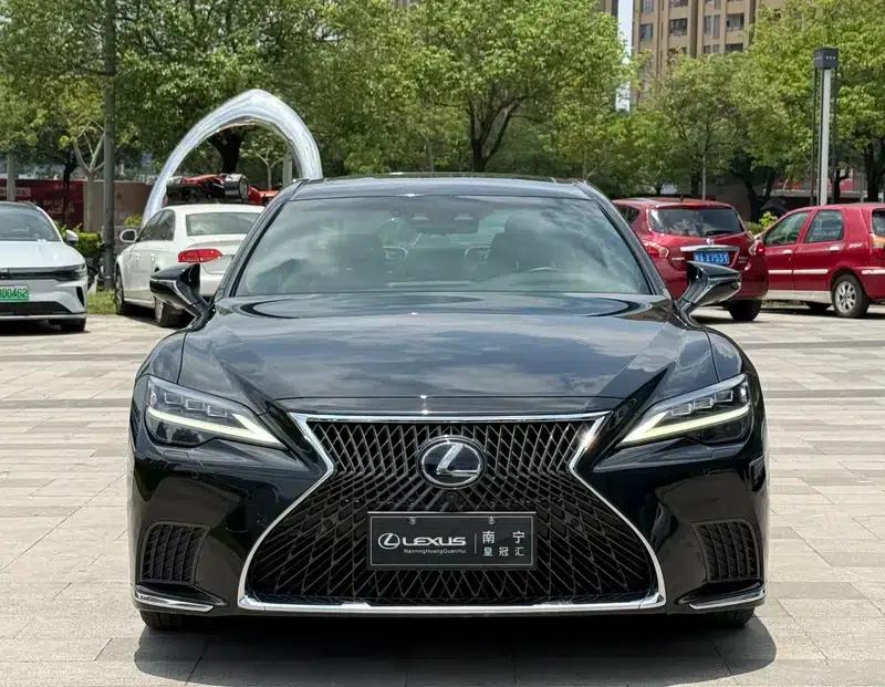 Lexus LS 500h Executive Edition 2021 — миниатюра 2