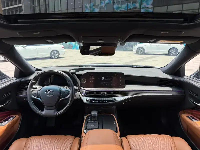 Lexus LS 500h Executive Edition 2021 — миниатюра 15