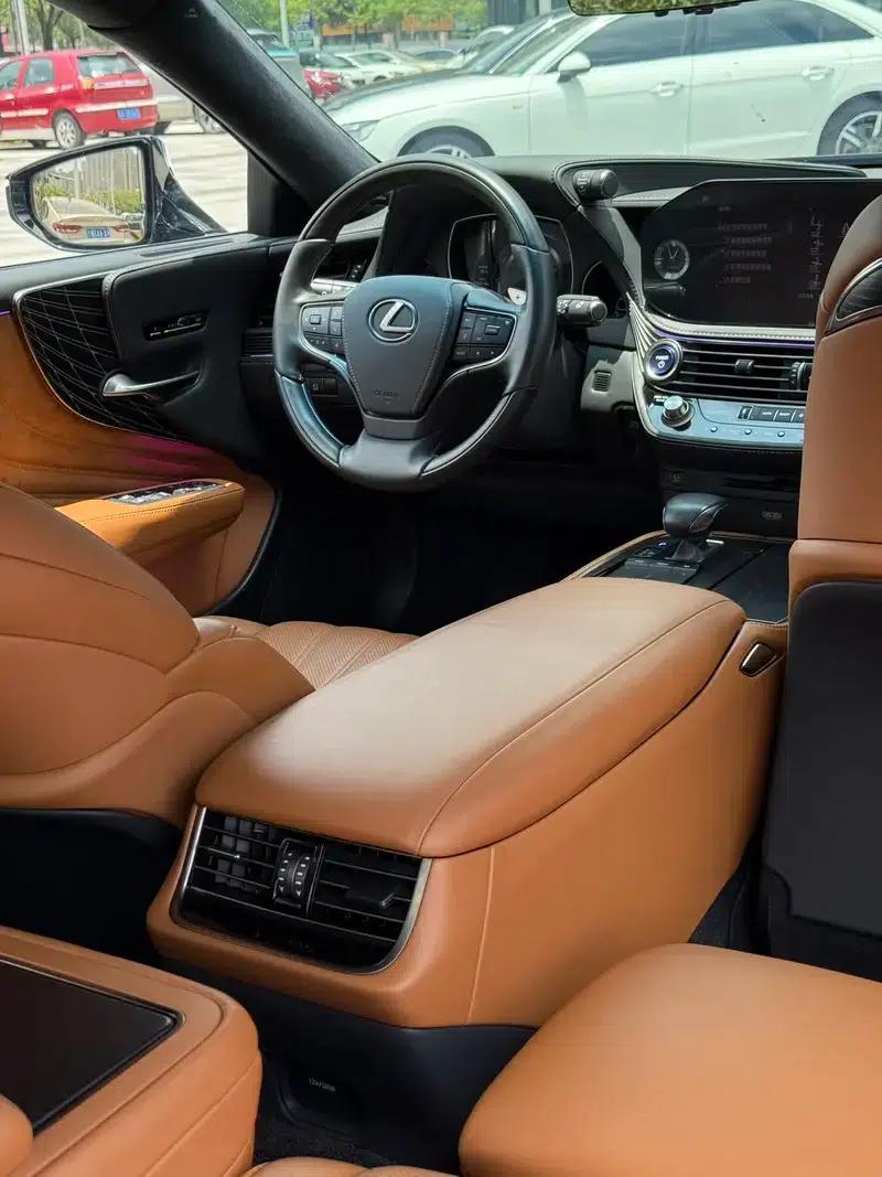 Lexus LS 500h Executive Edition 2021 — миниатюра 17