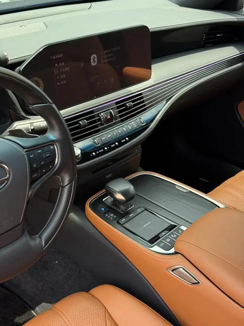 Lexus LS 500h Executive Edition 2021 — миниатюра 6