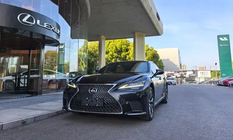 Lexus LS 2021 500h Premium Edition — миниатюра 1