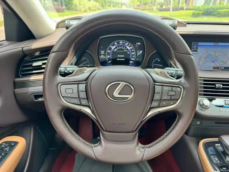 Lexus LS 2018 350 Premium Edition (China VI Emission Standard) — миниатюра 12