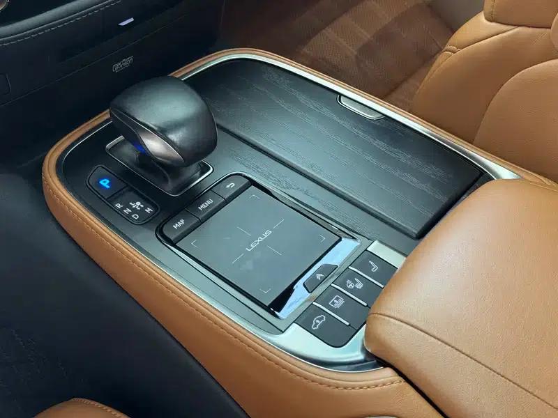 Lexus LS 500h Executive Edition 2021 — миниатюра 11