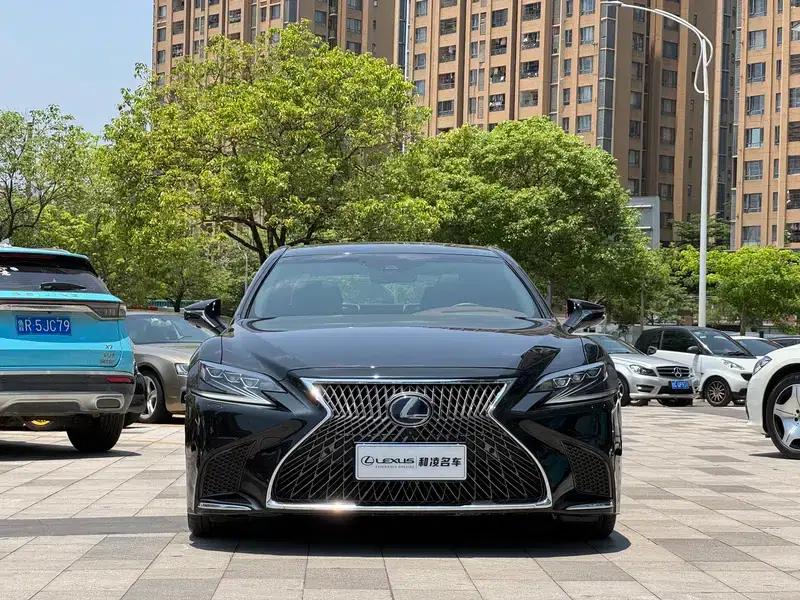 Lexus LS 2020 500h Executive Edition (China VI Emission Standard) — миниатюра 2