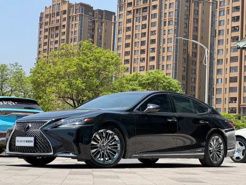Lexus LS 2020 500h Executive Edition (China VI Emission Standard) — миниатюра 7